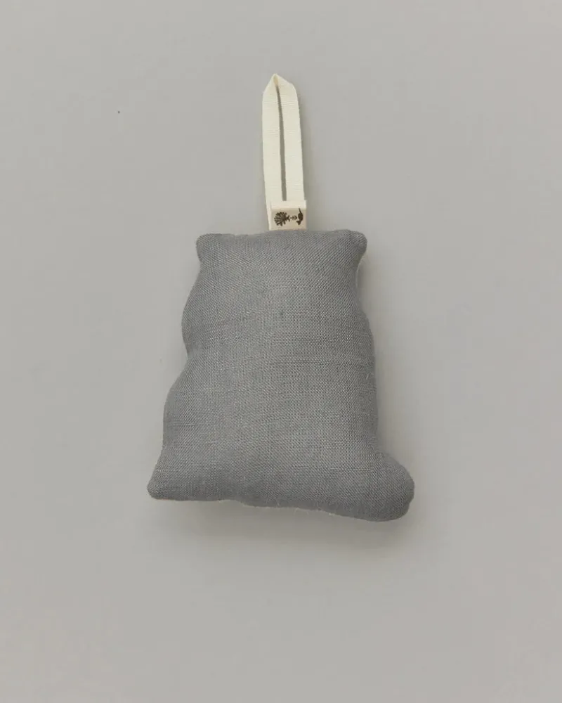 Ice Skater Bears Ornament>Coral & Tusk Sale