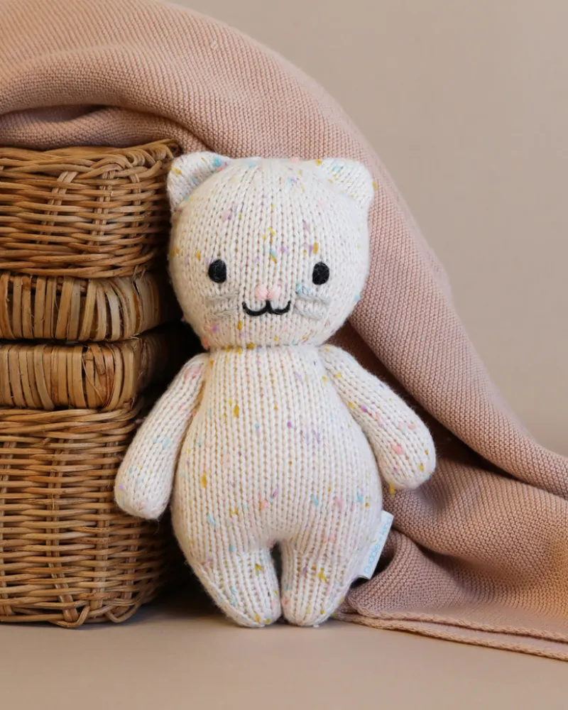 Baby Kitten>Cuddle + Kind Online