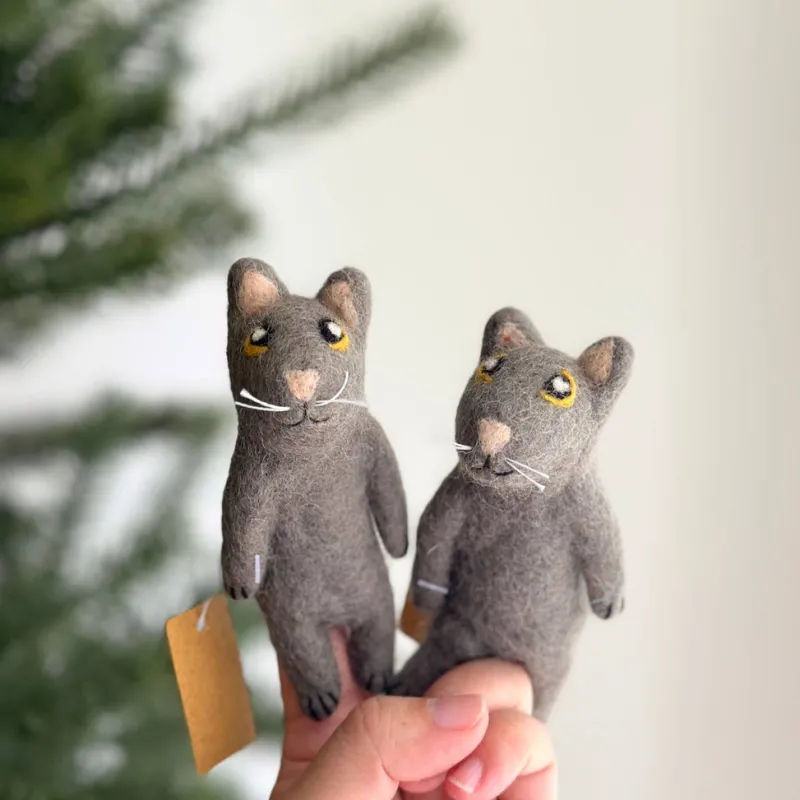 Felt Gray Cat Finger Puppet>Deer Harbour Design Discount