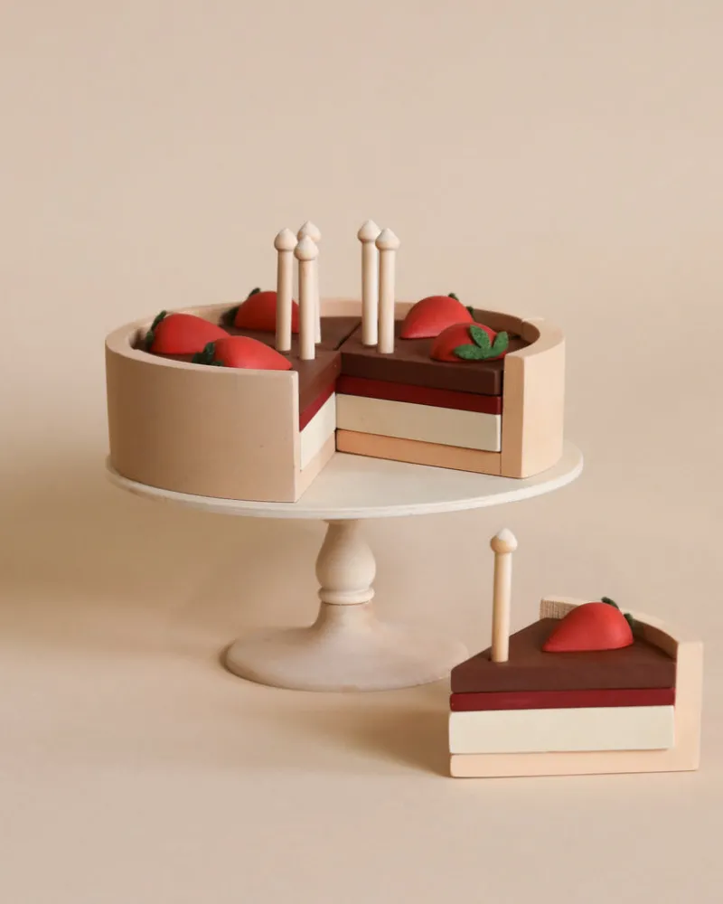Handmade Chocolate Layer Cake On A Stand>SABO concept New