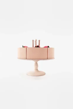 Handmade Strawberry Layer Cake On A Stand>SABO concept Fashion