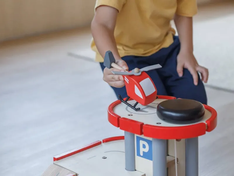 Helicopter>PlanToys Sale