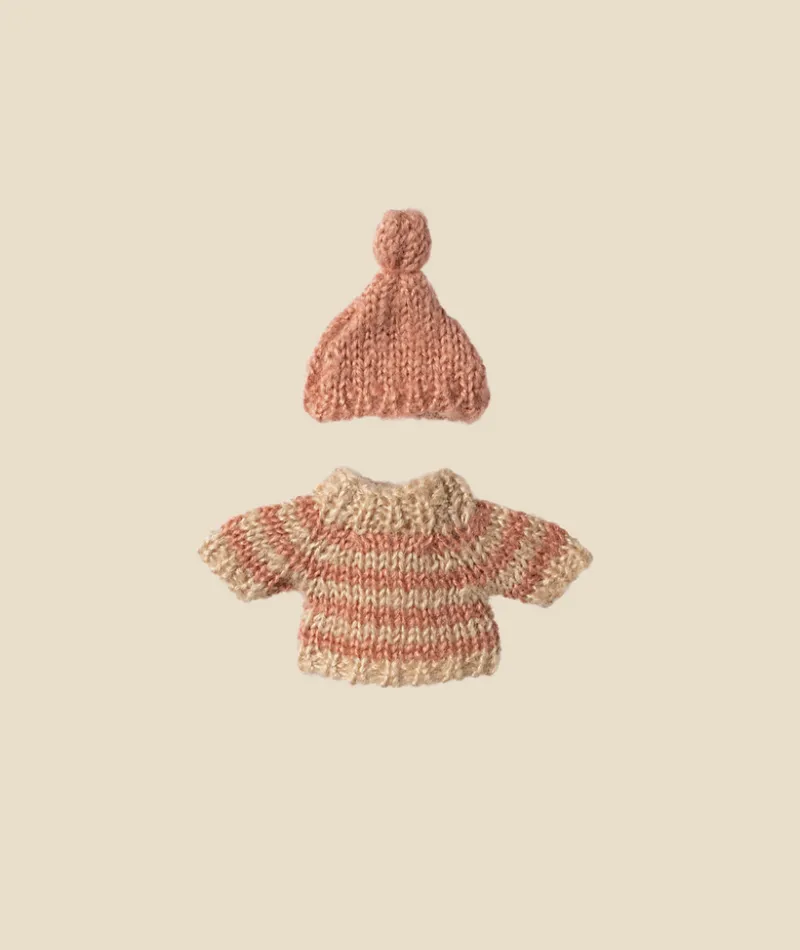 Knitted sweater and Hat for Big Sister Mouse>Maileg Sale