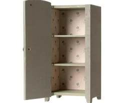 Miniature Closet><noscript><img width=