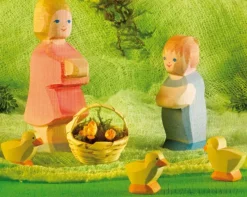 Chick, Yellow><noscript><img width=