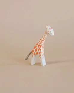 Small Giraffe - Head Low>Ostheimer New