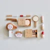 Wooden Beauty Kit>Make Me Iconic Sale