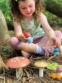 Woodland Gnome Family><noscript><img width=