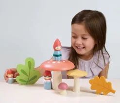 Woodland Gnome Family><noscript><img width=